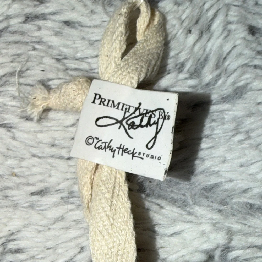 Primitives by Kathy Decorative Wine Tag Design Queen Of Damn‎ Near Everything